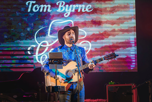 Ryan_Evans_Country_Night-26-May-2024-0026-CR2_fine