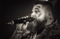 Sam Murray as Rag 'N' Bone Man Sun 18th Jan 2026