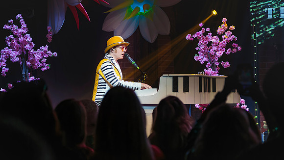 Elton_John-02-Feb-2024-0103-CR2_fine