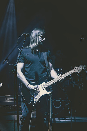 UKpinkfloyd-21-Mar-2024-0013-CR2_fine-Edit