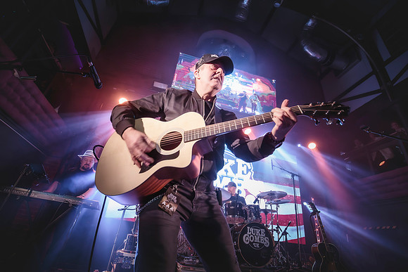 Luke Combs UK-November 24, 2024-3