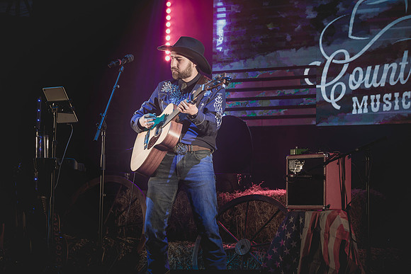 Ryan_Evans_Country_Night-26-May-2024-0036-CR2_fine