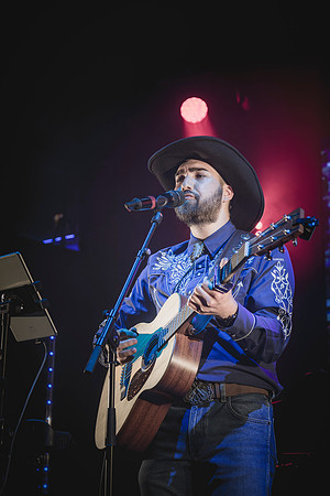 Ryan_Evans_Country_Night-26-May-2024-0018-CR2_fine