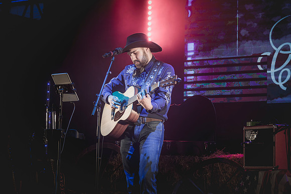 Ryan_Evans_Country_Night-26-May-2024-0038-CR2_fine