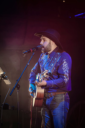 Ryan_Evans_Country_Night-26-May-2024-0005-CR2_fine