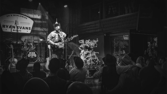 Luke_Combs_night-28-Apr-2024-0014-CR2_fine-Edit