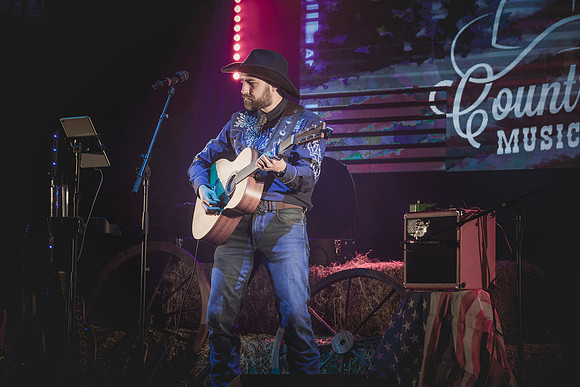 Ryan_Evans_Country_Night-26-May-2024-0035-CR2_fine