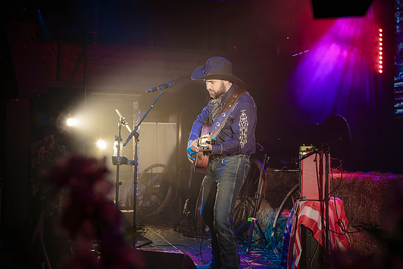 Ryan_Evans_Country_Night-26-May-2024-0063-CR2_fine